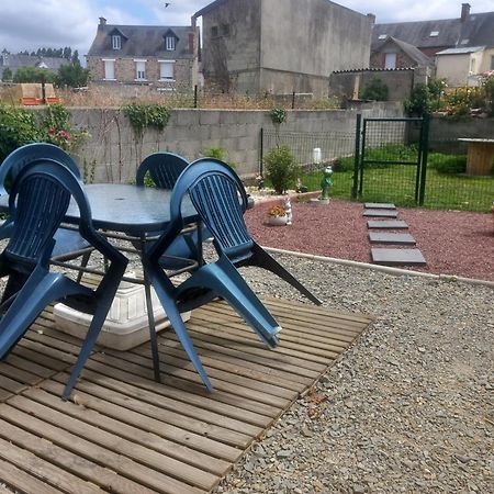 Gite The Georgette House Villa Понторсон Екстериор снимка